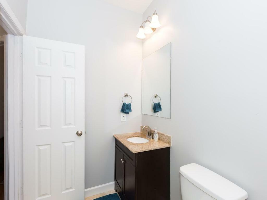 Steps To Convention Center, Downtown Dc, And Metro Station: Private And Comfortable Bedroom/Bathroom Washington Exterior foto